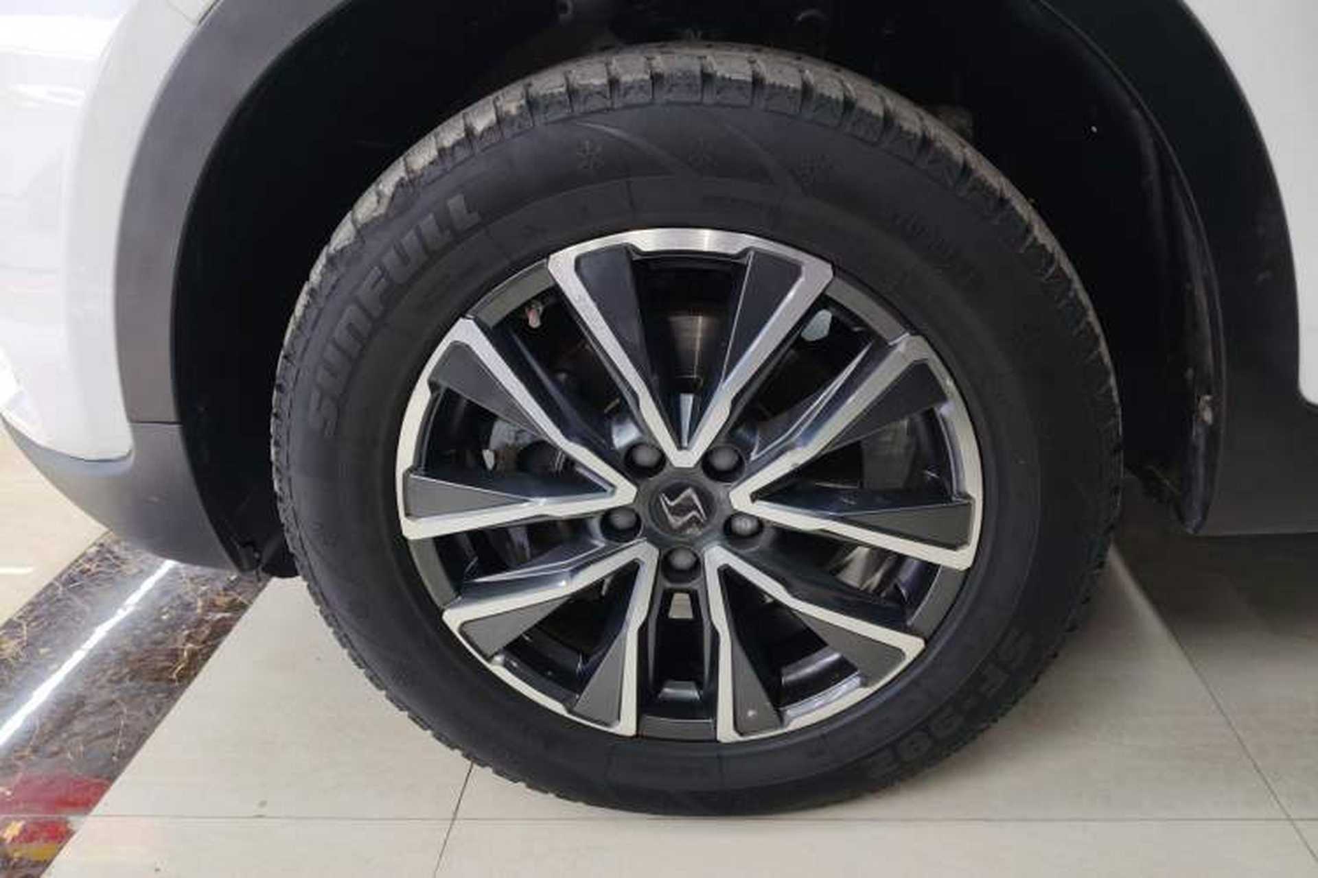 Used SOL X7 2021 1.5T Prestige Model Left Front Wheel Hub