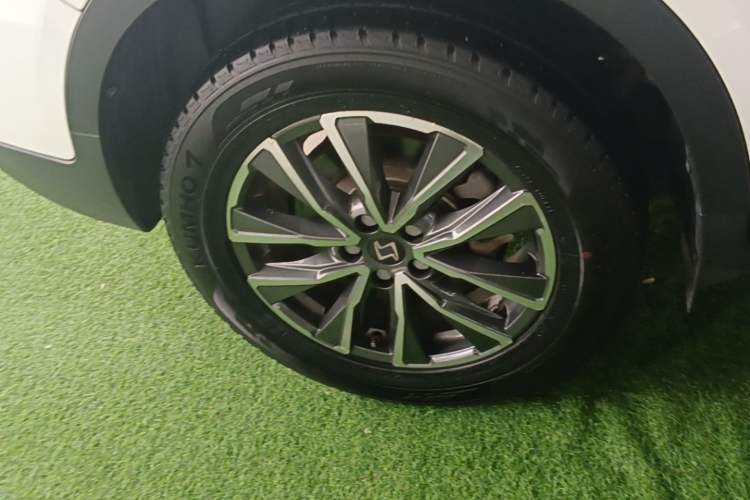 Used SOL X7 2021 1.5T Flagship Edition Right Rear Wheel Hub