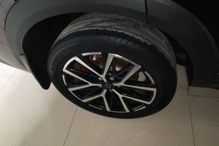 Used SOL X8 2021 300T DCT Leading Smart Connectivity Version 7 Seats Right Rear Wheel Hub