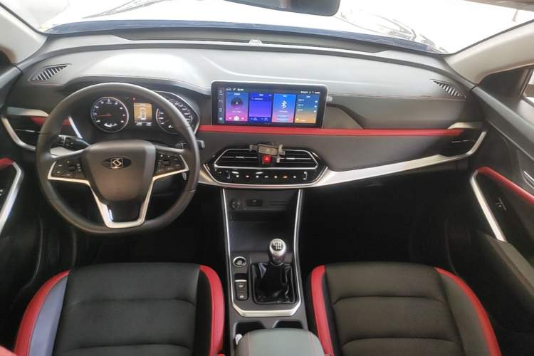 Used SOL X8 2021 Revised 300T Manual Luxury Smart Connect Edition 5 Seats Center Console