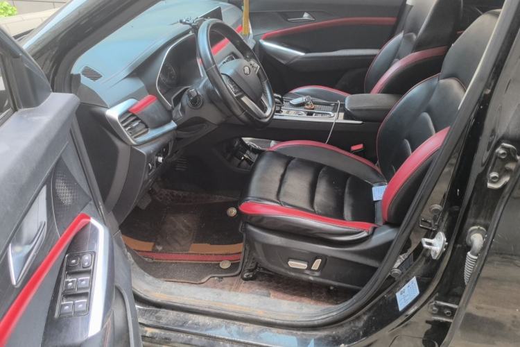 Used SOL X8 2021 300T DCT Leading Smart Connectivity Version 7 Seats Driver Seat