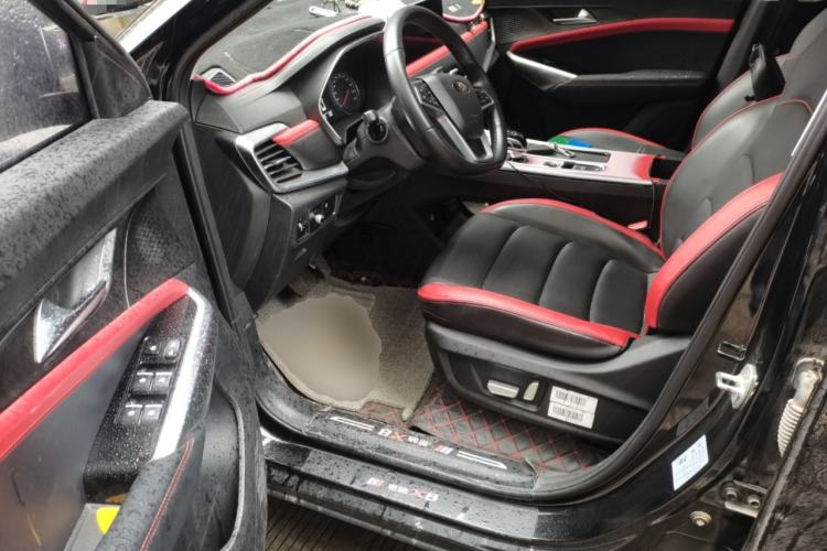 Used SOL X8 2021 300T DCT Leading Smart Connectivity Version 7 Seats Driver Seat