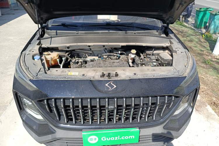 Used SOL X8 2021 300T DCT Prestige Smart Connect Edition 6 Seats Engine Bay
