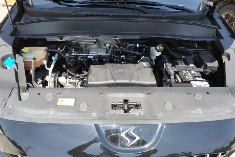 Used SOL X8 2021 300T DCT Prestige Smart Connectivity Edition 5-seater Engine Bay