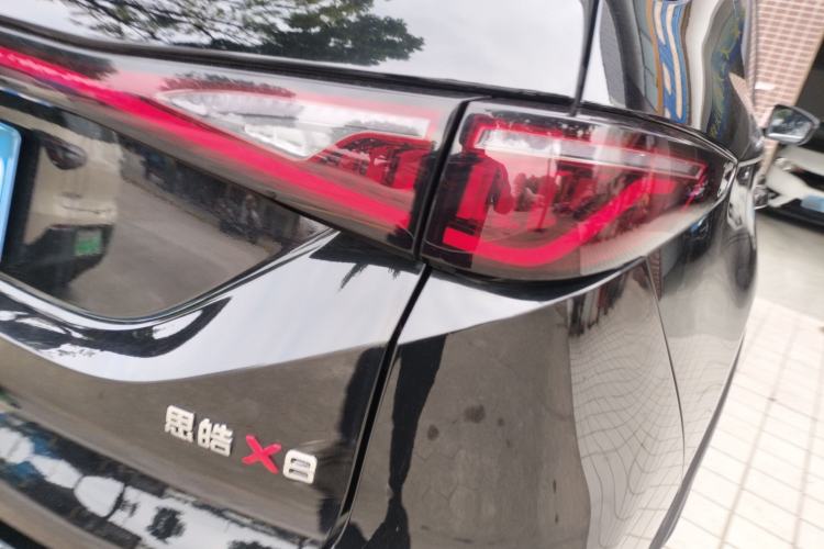 Used SOL X8 2021 300T Manual Panoramic Luxury Edition 5 Seats Exterior 1