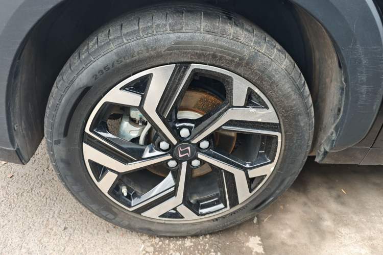 Used SOL X8 2021 300T DCT Leading Smart Connectivity Version 7 Seats Exterior 4