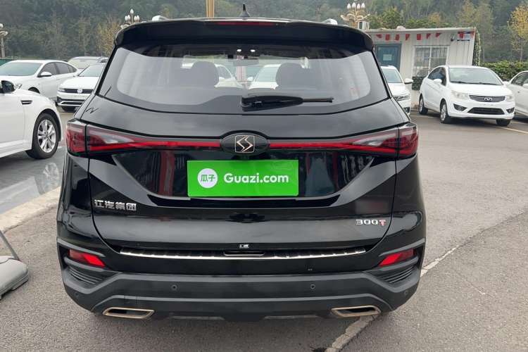 Used SOL X8 2021 300T DCT Leading Smart Connectivity Version 6 Seats Exterior 4