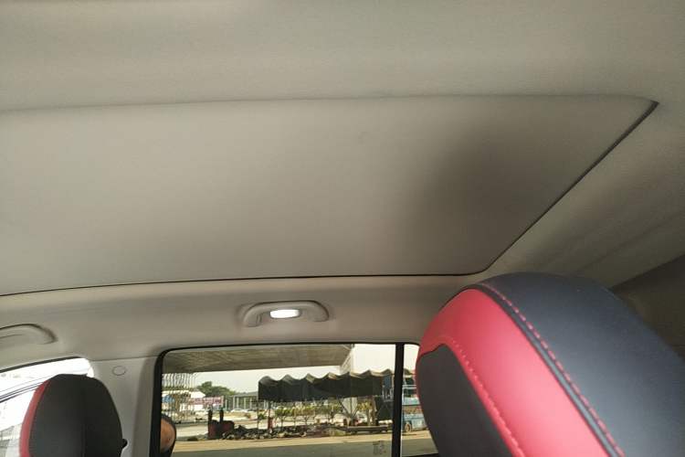 Used SOL X8 2021 300T DCT Luxury Smart Connect Edition 6 Seats Headliner