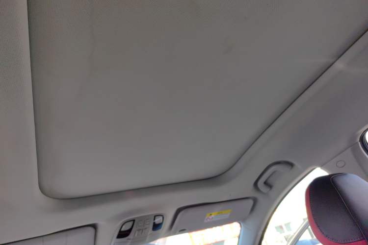 Used SOL X8 2021 300T DCT Luxury Smart Connect Edition 5 Seats Headliner