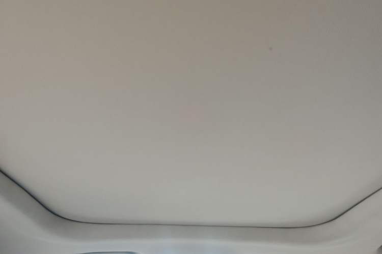 Used SOL X8 2021 300T DCT Leading Smart Connectivity Version 7 Seats Headliner