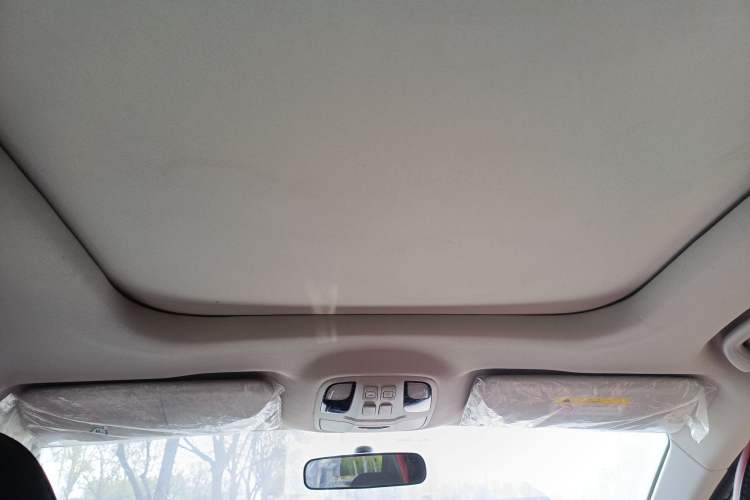 Used SOL X8 2021 300T DCT Prestige Smart Connect Edition 6 Seats Headliner