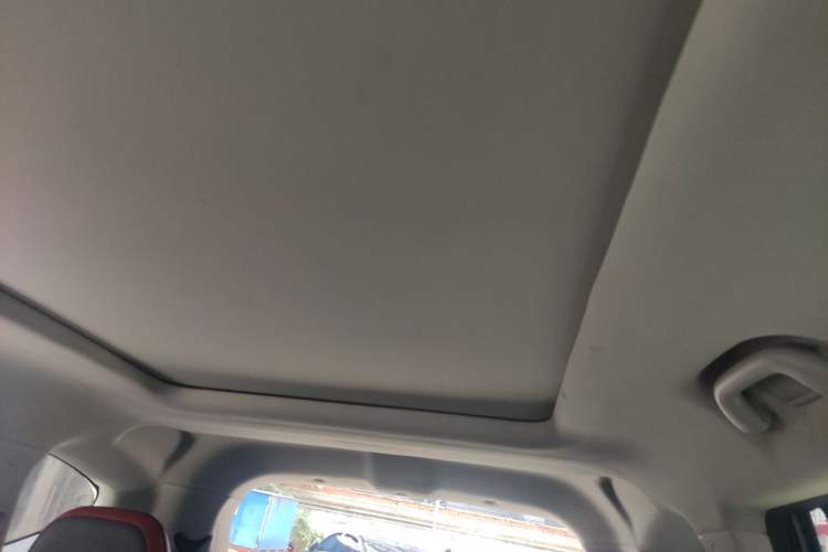 Used SOL X8 2021 300T DCT Leading Smart Connectivity Version 6 Seats Headliner
