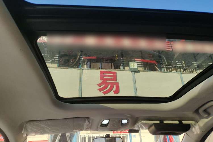 Used SOL X8 2021 300T DCT Leading Smart Connectivity Version 6 Seats Headliner