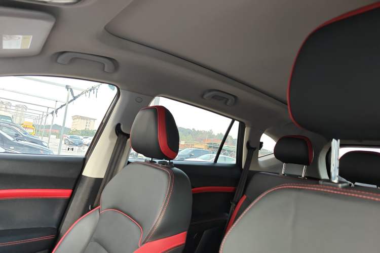 Used SOL X8 2021 300T DCT Luxury Smart Connect Edition 5 Seats Headliner