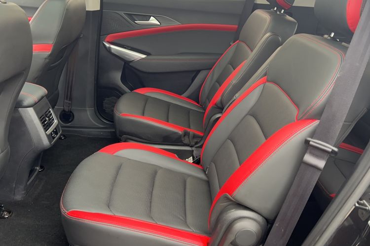 Used SOL X8 2021 300T DCT Leading Smart Connectivity Version 6 Seats Interior 1