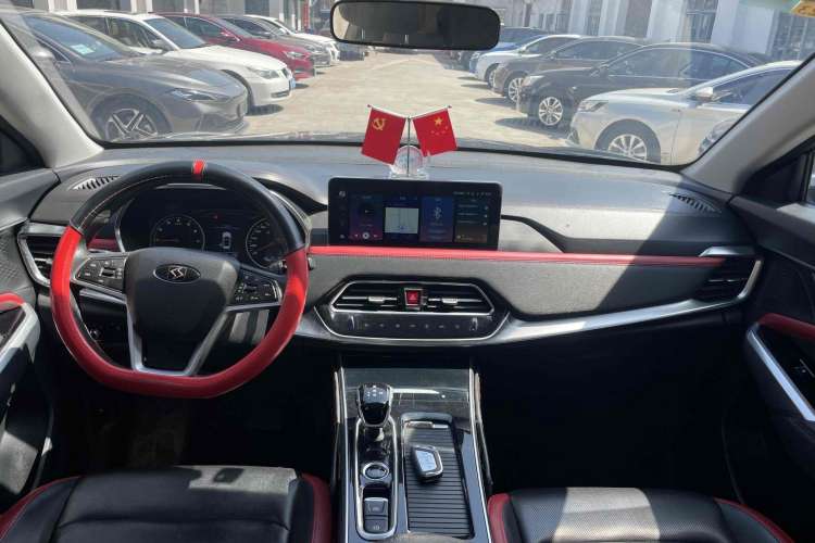 Used SOL X8 2021 300T DCT Luxury Smart Connect Edition 7 Seats Interior 1