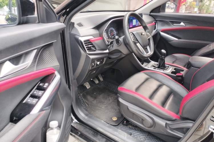 Used SOL X8 2021 300T Manual Panoramic Luxury Edition 5 Seats Interior 3