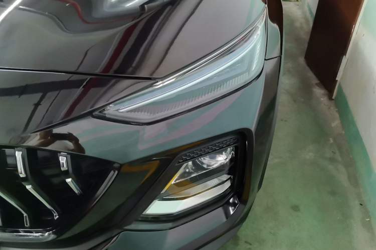 Used SOL X8 2021 300T DCT Leading Smart Connectivity Version 6 Seats Left Front Headlight