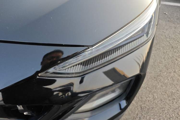 Used SOL X8 2021 300T DCT Prestige Smart Connectivity Edition 5-seater Left Front Headlight
