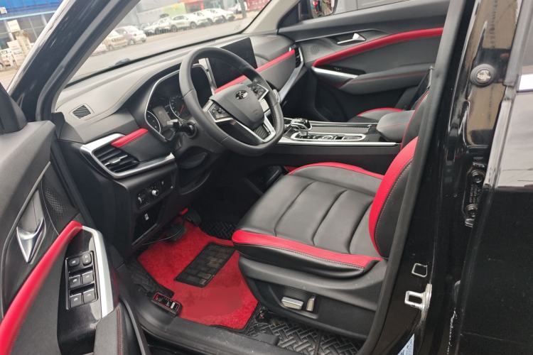 Used SOL X8 2021 300T DCT Leading Smart Connectivity Version 7 Seats Left Front Seat