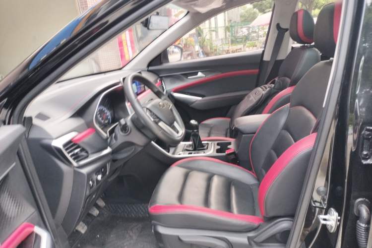 Used SOL X8 2021 300T Manual Panoramic Luxury Edition 5 Seats Left Front Seat