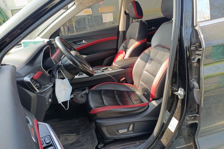 Used SOL X8 2021 300T DCT Prestige Smart Connect Edition 6 Seats Left Front Seat