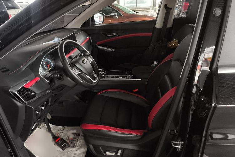 Used SOL X8 2021 300T DCT Leading Smart Connectivity Version 7 Seats Left Front Seat