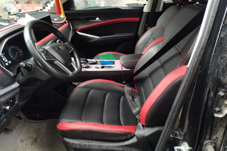 Used SOL X8 2021 300T DCT Leading Smart Connectivity Version 7 Seats Left Front Seat