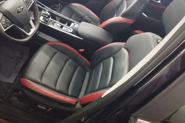 Used SOL X8 2021 300T DCT Leading Smart Connectivity Version 6 Seats Left Front Seat
