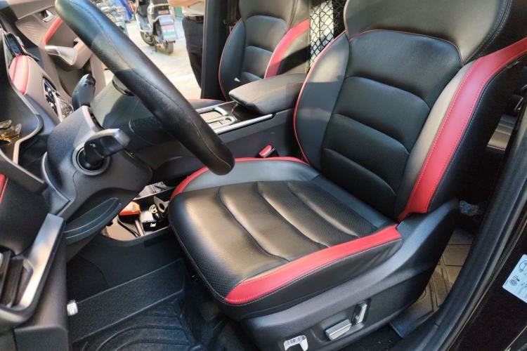 Used SOL X8 2021 300T DCT Prestige Smart Connect Edition 6 Seats Left Front Seat