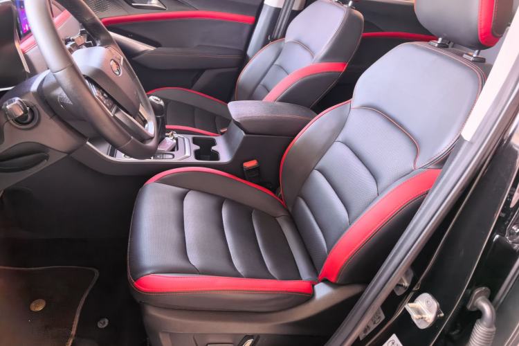 Used SOL X8 2021 Revised 300T Manual Luxury Smart Connect Edition 5 Seats Left Front Seat