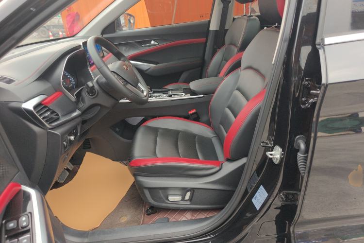 Used SOL X8 2021 300T DCT Leading Smart Connectivity Version 7 Seats Left Front Seat