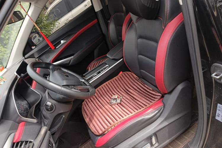 Used SOL X8 2021 300T DCT Prestige Smart Connect Edition 6 Seats Left Front Seat