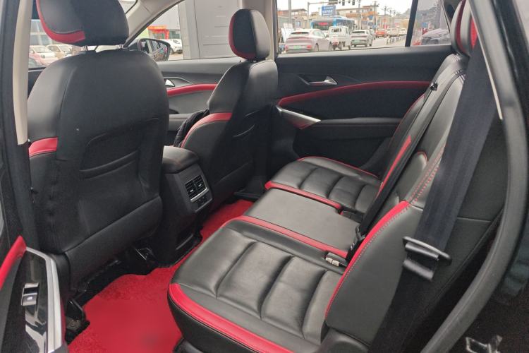 Used SOL X8 2021 300T DCT Leading Smart Connectivity Version 7 Seats Left Rear Seat