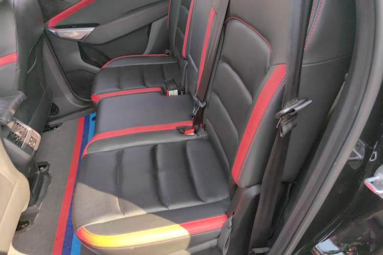 Used SOL X8 2021 300T DCT Luxury Smart Connect Edition 5 Seats Left Rear Seat