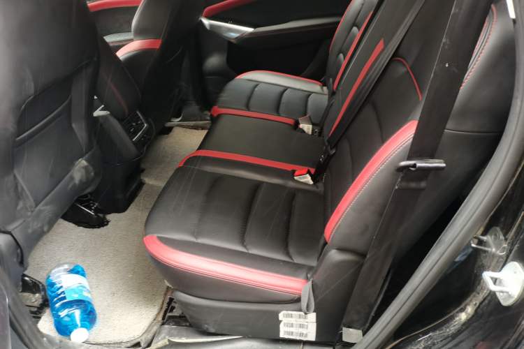 Used SOL X8 2021 300T DCT Leading Smart Connectivity Version 7 Seats Left Rear Seat