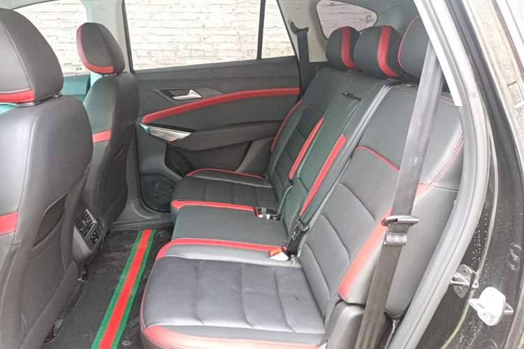 Used SOL X8 2021 300T DCT Panoramic Luxury Edition 5 Seats Left Rear Seat