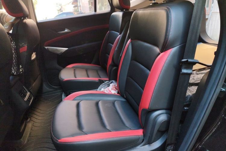 Used SOL X8 2021 300T DCT Prestige Smart Connect Edition 6 Seats Left Rear Seat