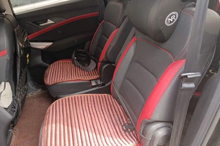 Used SOL X8 2021 300T DCT Prestige Smart Connect Edition 6 Seats Left Rear Seat