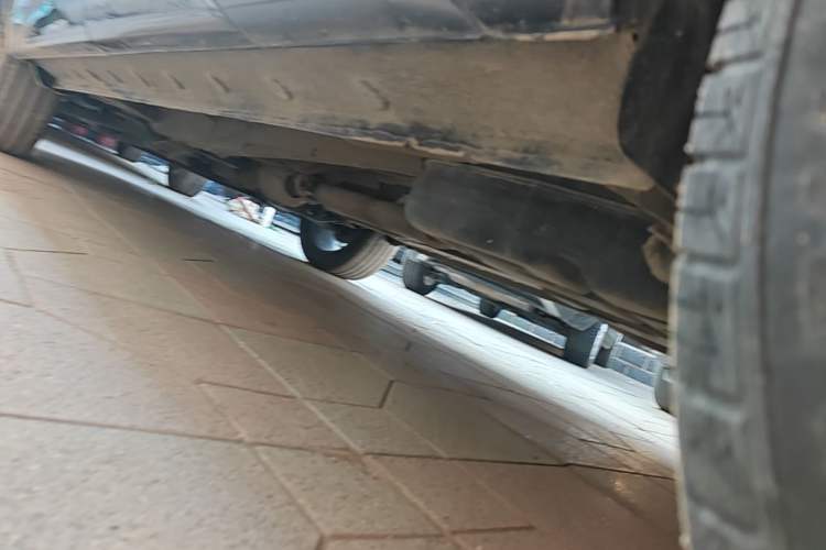 Used SOL X8 2021 300T DCT Leading Smart Connectivity Edition 5-seater Left Side Sill