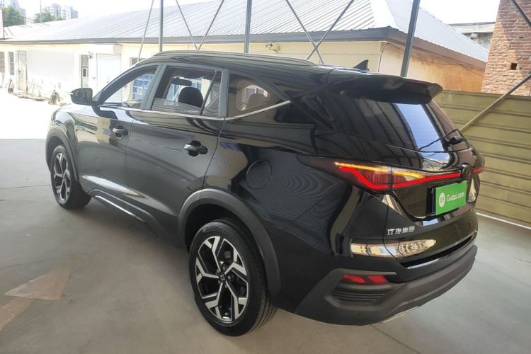Used SOL X8 2021 Revised 300T Manual Luxury Smart Connect Edition 5 Seats Rear Left 45 Deg