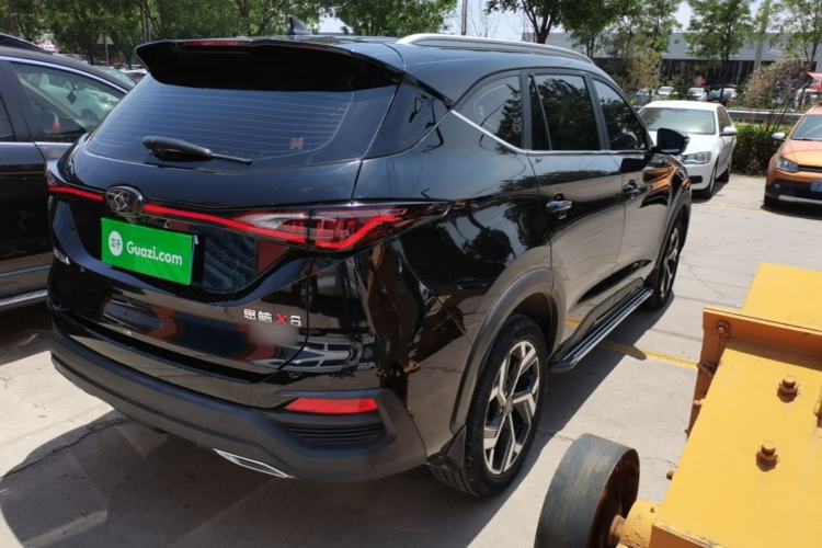 Used SOL X8 2021 300T DCT Prestige Smart Connectivity Edition 5-seater Rear Right 45 Deg