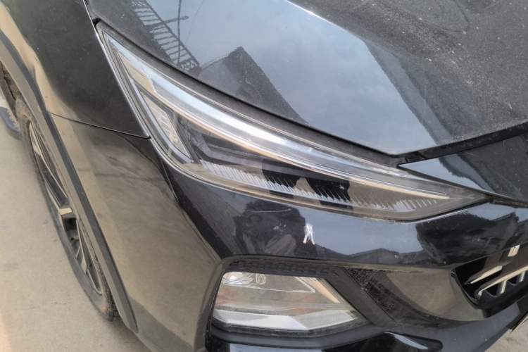 Used SOL X8 2021 300T DCT Leading Smart Connectivity Version 7 Seats Right Front Headlight