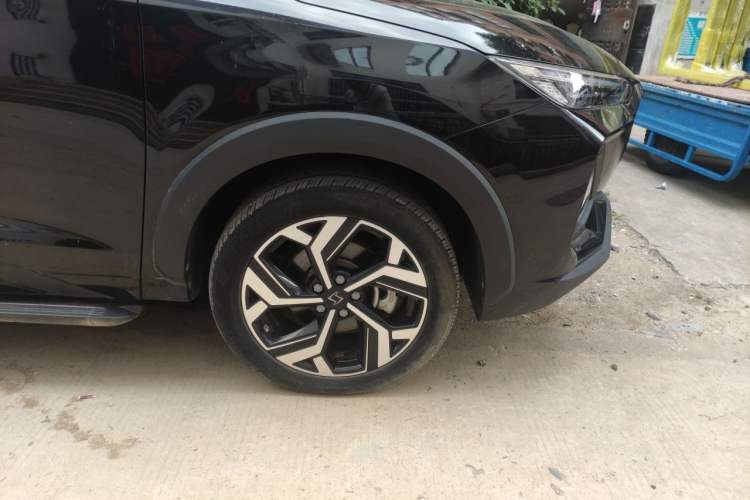 Used SOL X8 2021 300T DCT Leading Smart Connectivity Version 6 Seats Right Front Wheel Hub