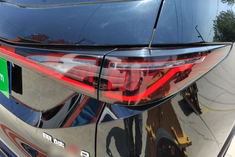 Used SOL X8 2021 300T DCT Prestige Smart Connectivity Edition 5-seater Right Rear Taillight