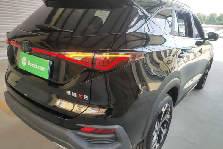 Used SOL X8 2021 Revised 300T Manual Luxury Smart Connect Edition 5 Seats Right Rear Taillight
