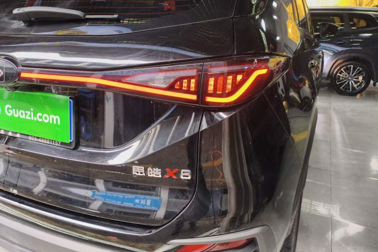 Used SOL X8 2021 300T DCT Leading Smart Connectivity Version 7 Seats Right Rear Taillight