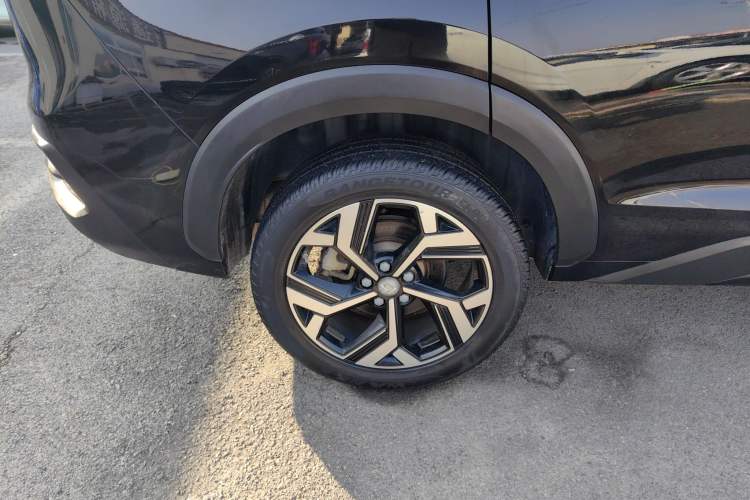 Used SOL X8 2021 300T DCT Luxury Smart Connect Edition 5 Seats Right Rear Wheel Hub