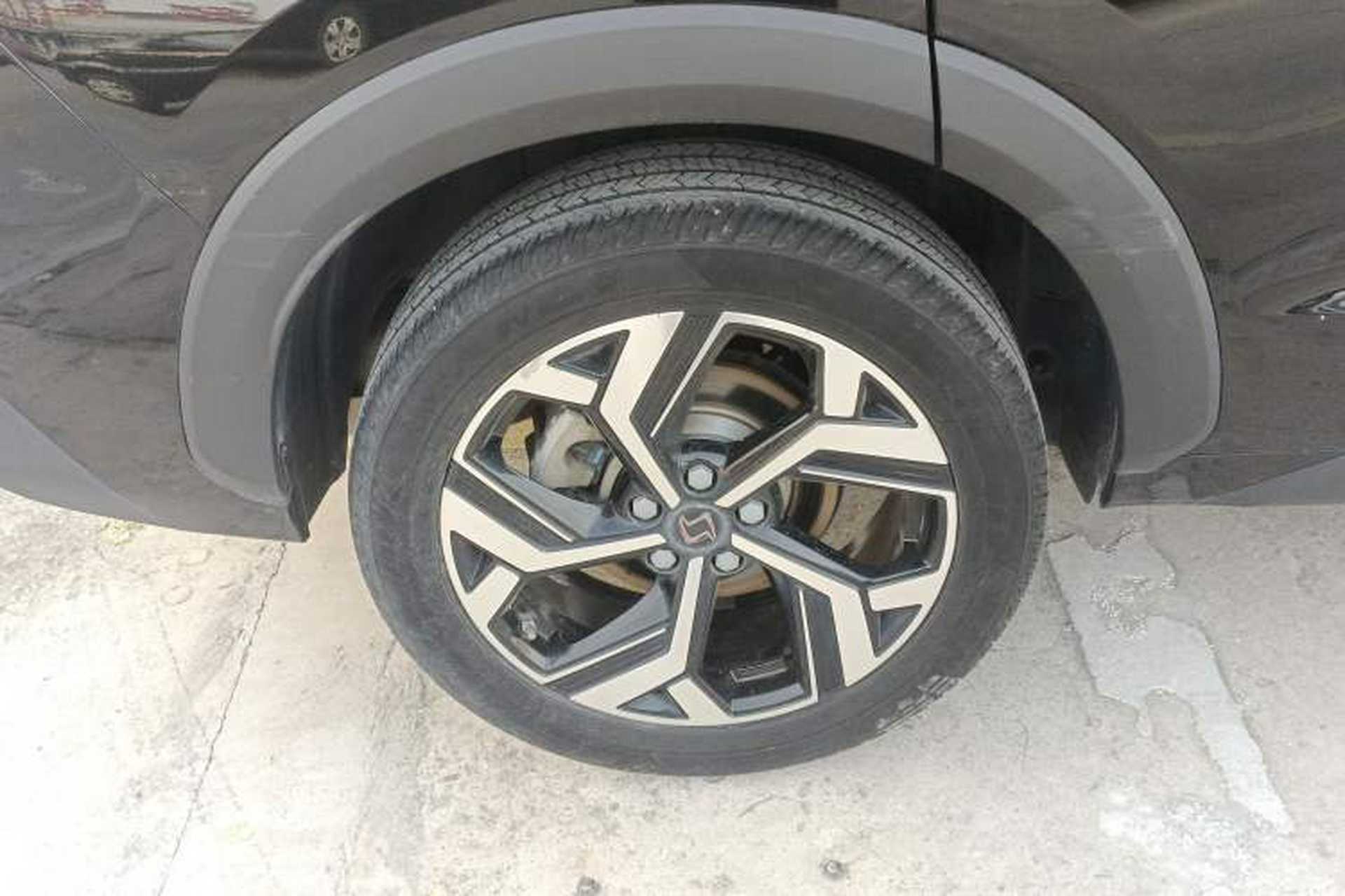 Used SOL X8 2021 300T DCT Leading Smart Connectivity Version 7 Seats Right Rear Wheel Hub