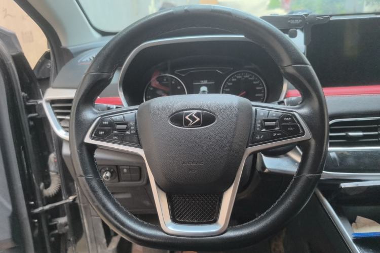 Used SOL X8 2021 300T DCT Leading Smart Connectivity Version 7 Seats Steering Wheel